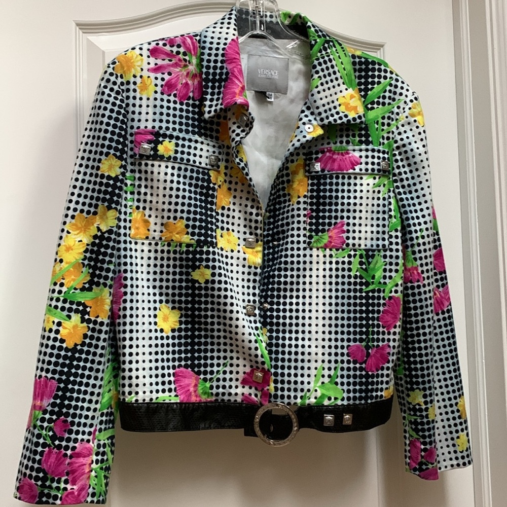 RARE Versace Jeans Couture Y2K🌈Cropped Moto Jacket White Black Faux Leather Belt
